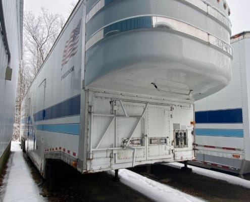 2000 Enclosed 6 Car Kentucky Trailer with Lift Gate for Sale Nose Cone